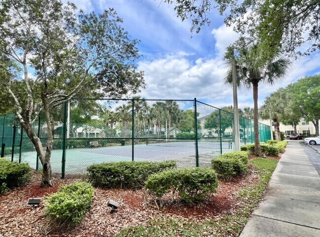 Building Photo - 18469 Bridle Club Dr