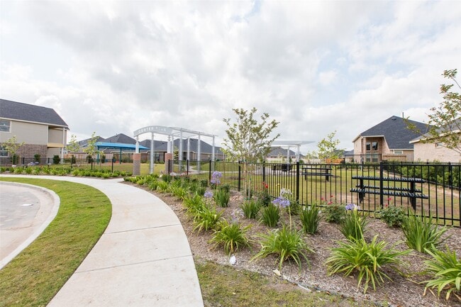 Building Photo - 12111 Parade Park Pl