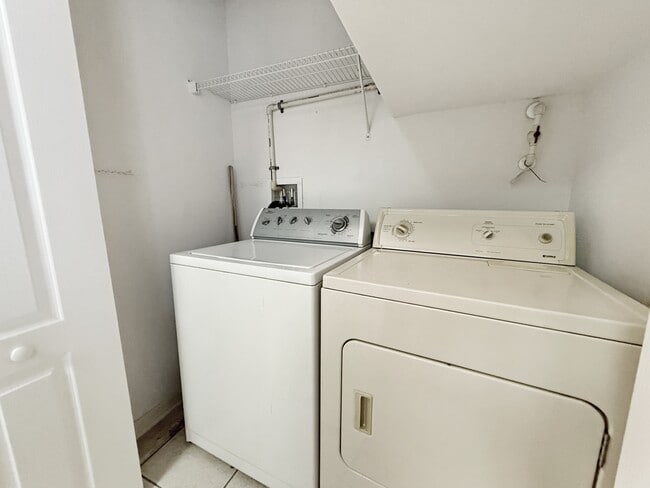 Building Photo - 3506 High Hampton Cir