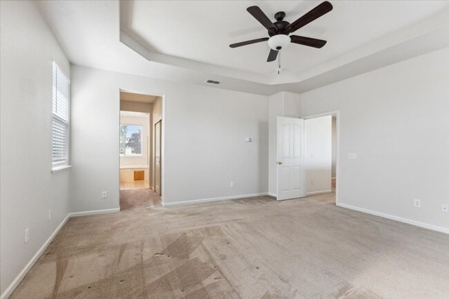 Building Photo - 5409 Banfield Dr