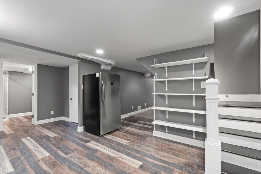 Building Photo - 217 Shawnee Dr