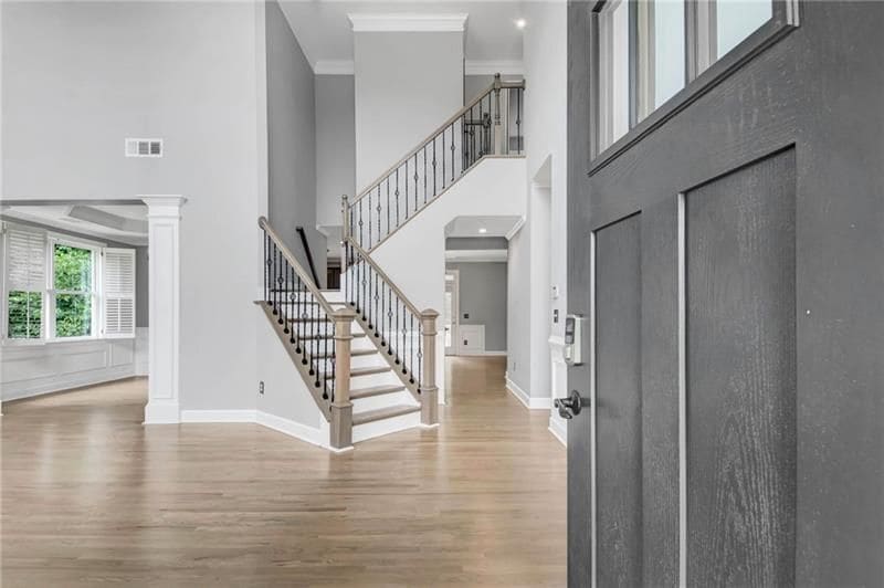 Building Photo - 3355 E Gate Dr