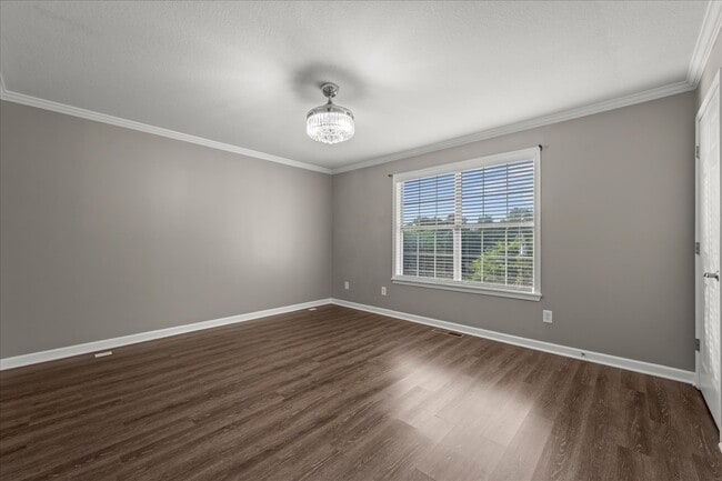 Building Photo - 27 Corinth Rd