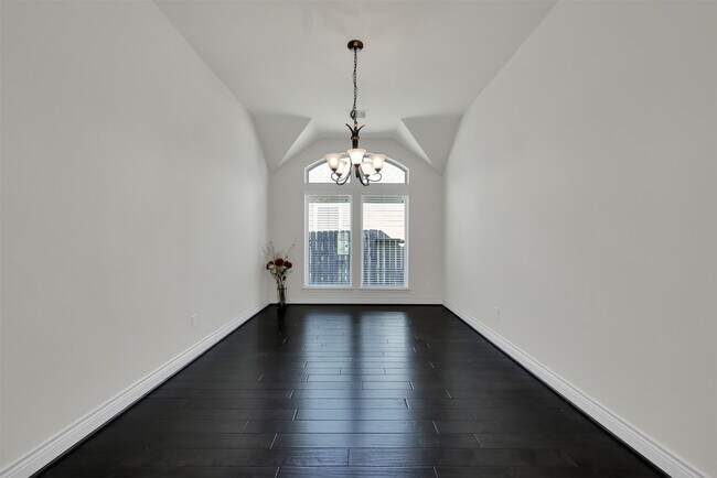 Building Photo - 150 N Greatwood Glen Pl
