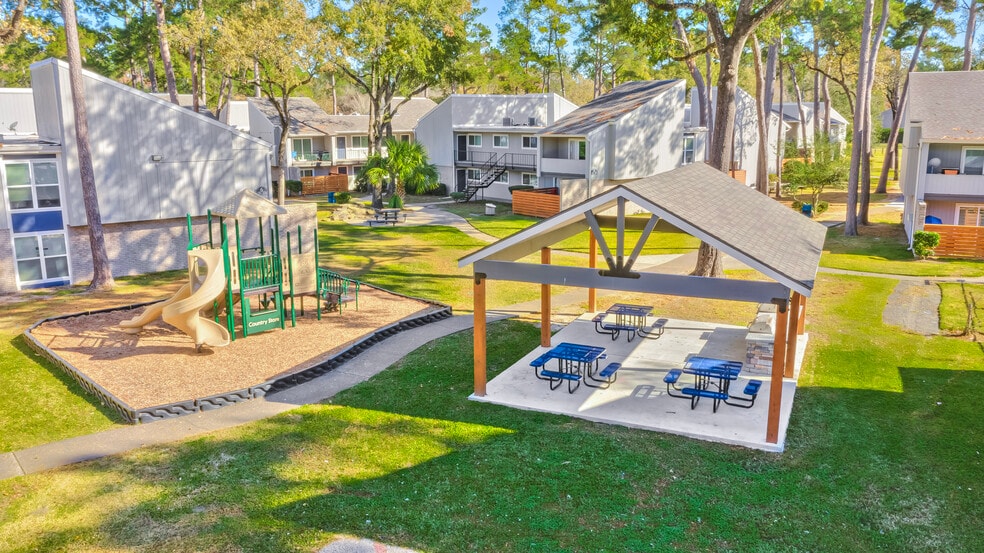 Primary Photo - Trailwood Village Apartments