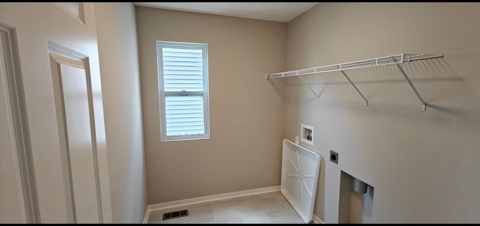 Building Photo - 3686 Shoal Way