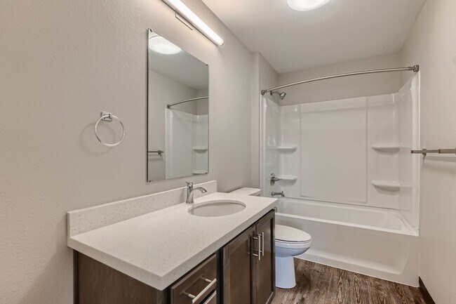 Building Photo - 2-bedroom / 2-bath modern living apartment near Sloan's Lake