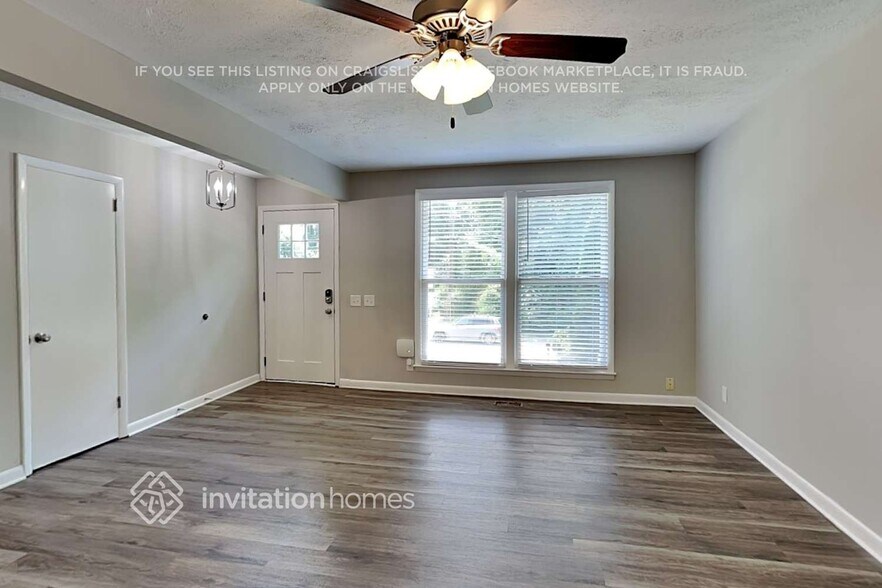 Building Photo - 691 Frankfort Dr
