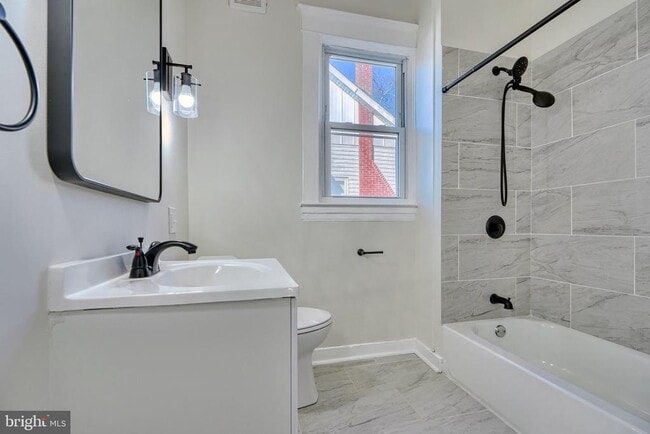 Building Photo - 6504 Rosemont Ave