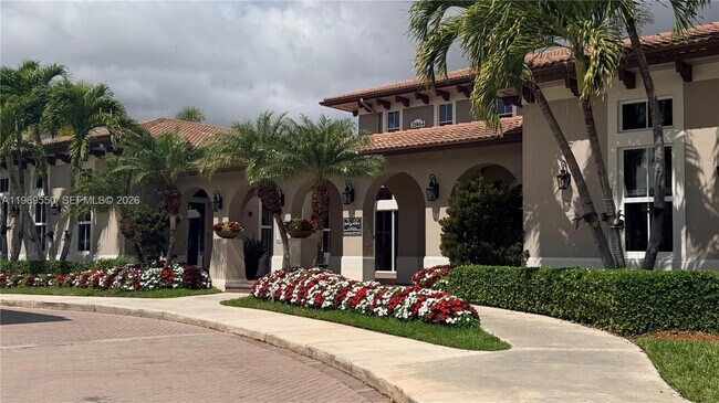 Building Photo - 9468 SW 221st Ln