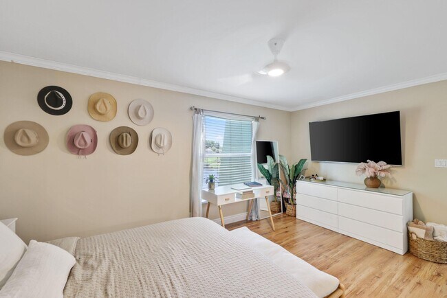 Building Photo - 2700 Fiore Way