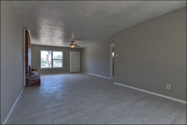 Building Photo - Coming Soon!