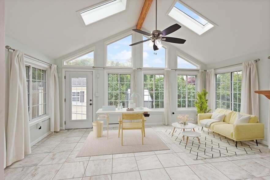 Virtual Furniture in Sunroom - 4 Homestead St