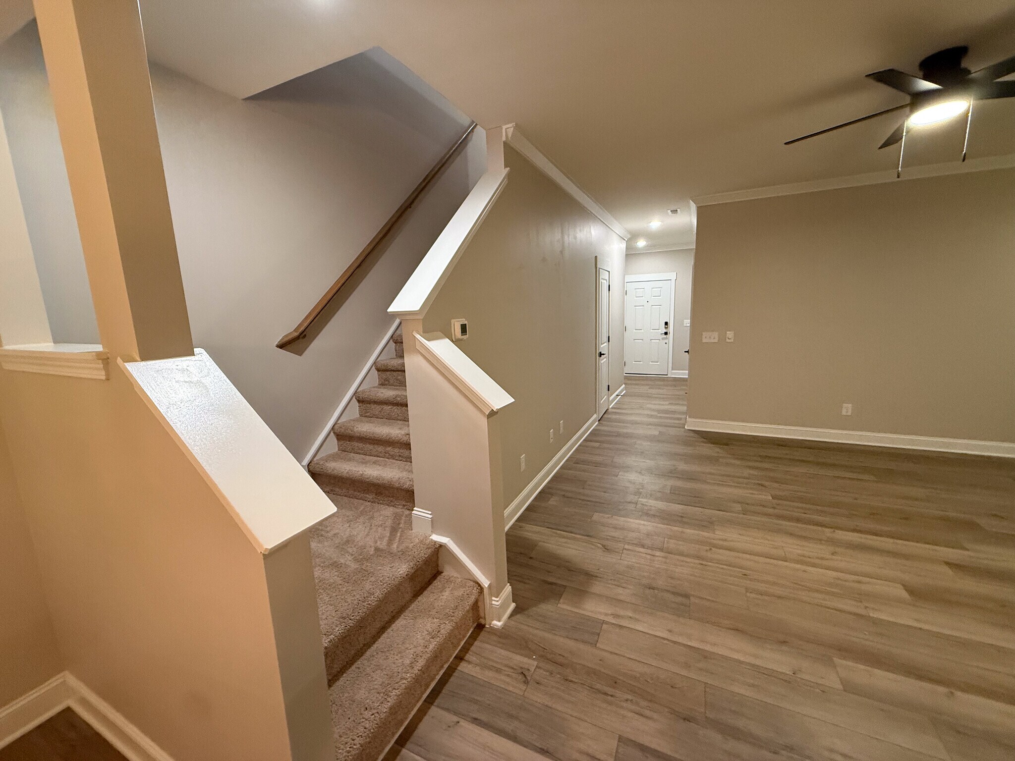 Building Photo - 147 Hyacinth Ln