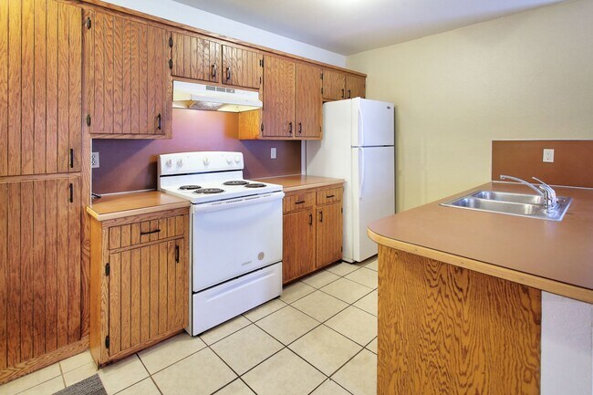 Building Photo - Two Bedroom - Ground Floor - Attached Garage
