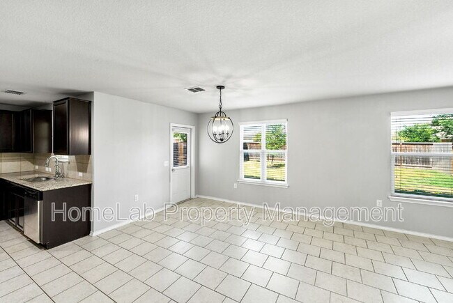 Building Photo - 11734 Pelican Cove