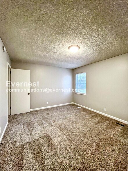 Building Photo - 3241 New Towne Rd