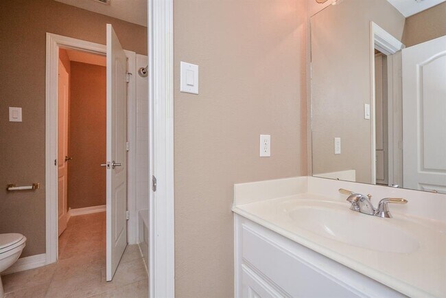Building Photo - 5007 Barlow Bend Ln