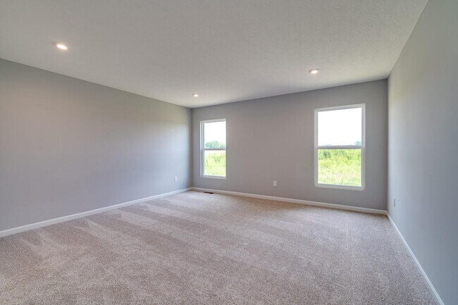 Building Photo - 1744 Ardennes Oak Dr