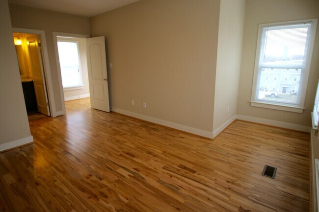 Building Photo - McDonald Realty, LLC