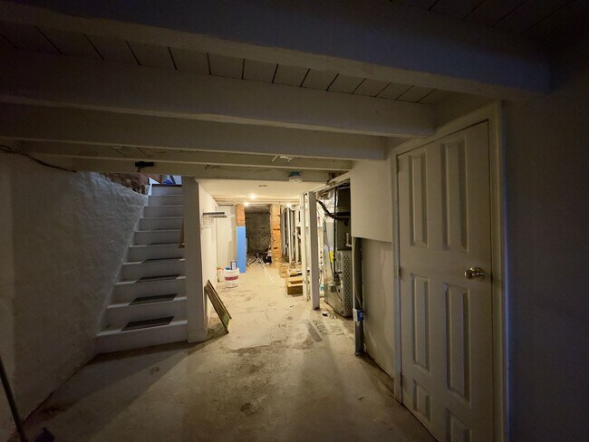 Building Photo - Beautiful 3Bed/2.5Bath Home in the City
