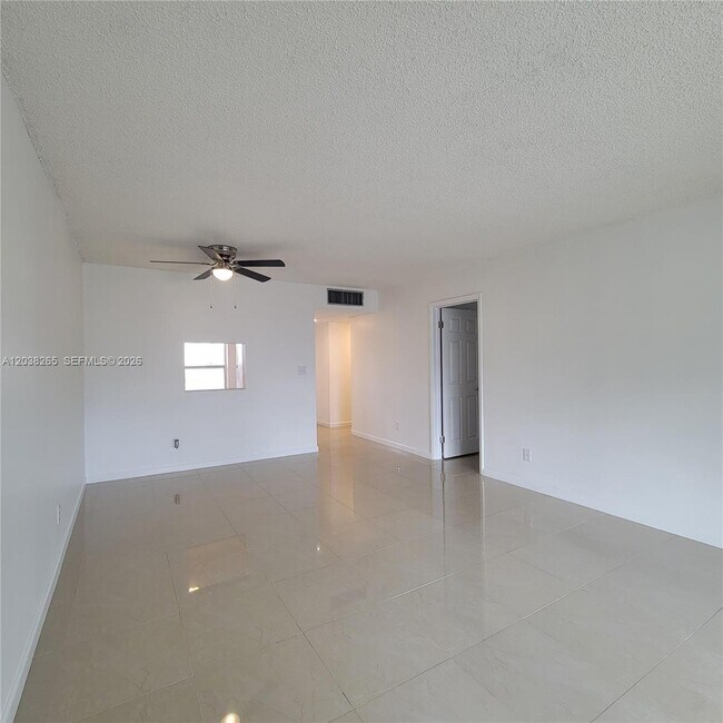 Building Photo - 6021 NW 61st Ave