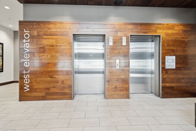 Building Photo - 185 Channel St