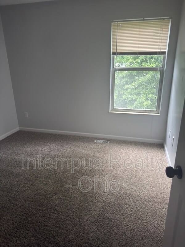 Building Photo - 3125 Highland Park Dr