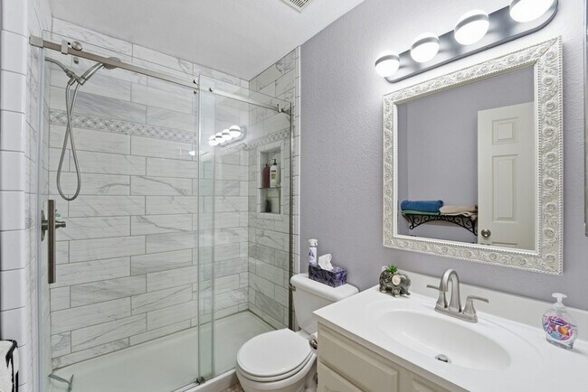 Building Photo - Fully Furnished Scottsdale Home with Bonus Room & 2-Car Garage