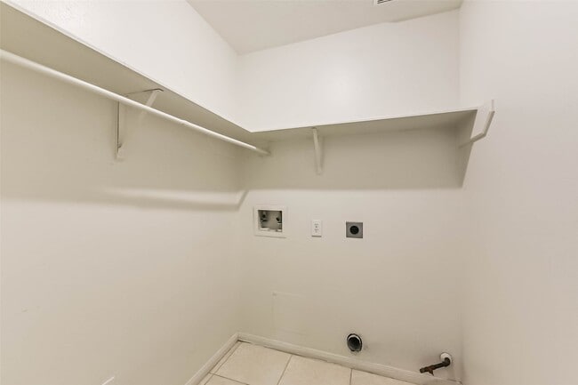 Building Photo - 13318 Ryan Landing Dr