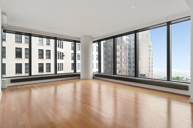 Building Photo - 60 E Monroe St