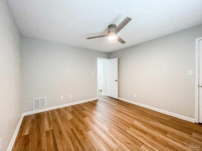 Building Photo - 2106 Schwab Ct