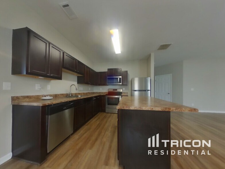 Building Photo - 24 Dusty Dr