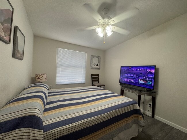 Building Photo - 7429 Martin Dr