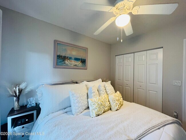 Building Photo - 625 Ocean Park Ln