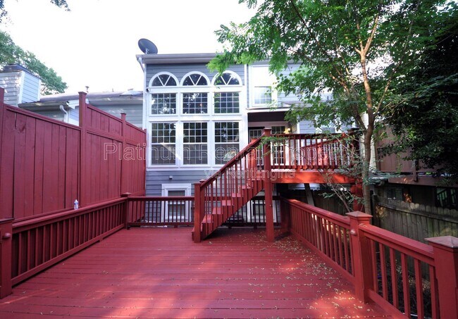 Building Photo - 2198 Goodwood Blvd SE
