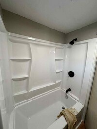 Building Photo - 1247 Leishman Ave