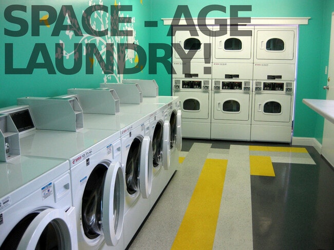 Building Photo - Cozy One Bedroom Carson Park Condo!