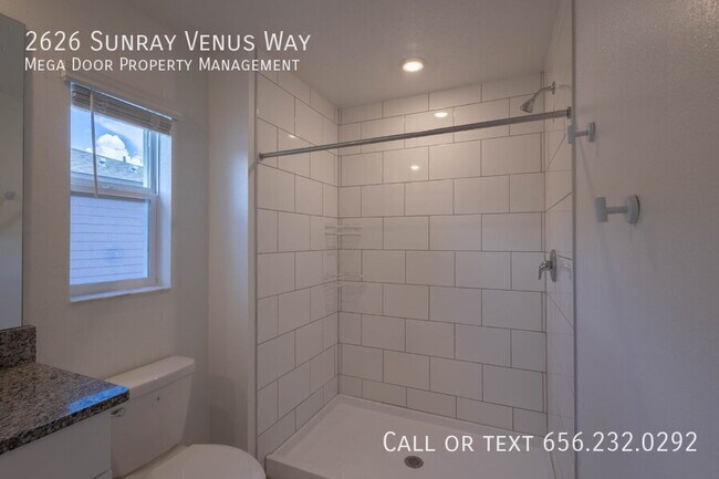 Building Photo - 2626 Sunray Venus Wy