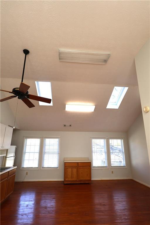 Building Photo - 217 Mountain View St