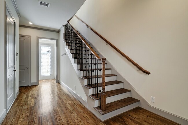 Building Photo - 4838 Austin St