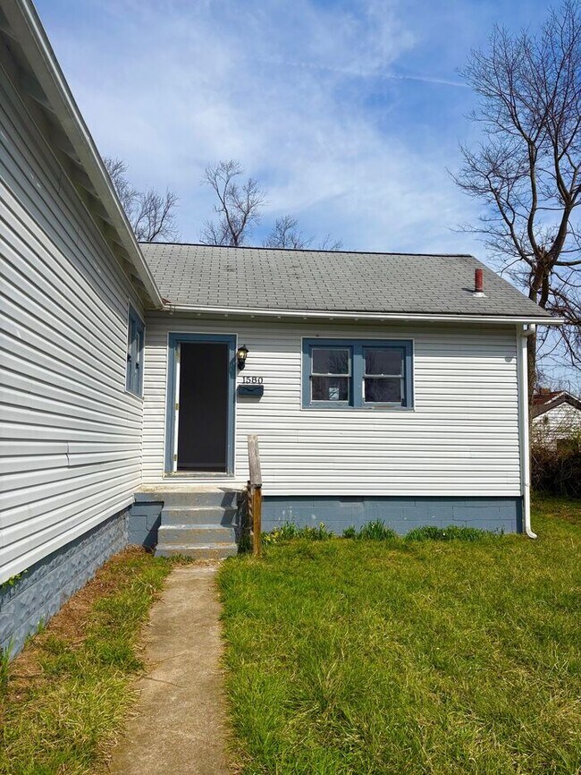 Building Photo - Charming 1 bed 1 baths in Columbus!