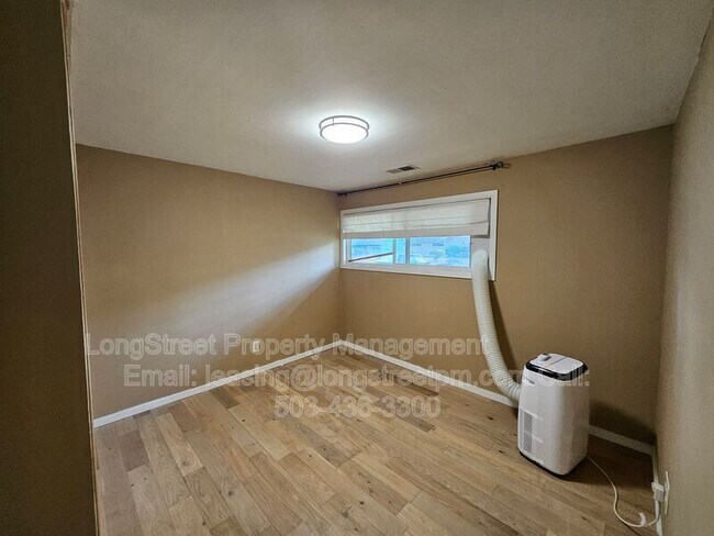 Building Photo - 622 SE 137th Ave