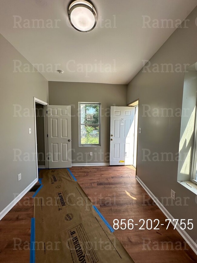 Building Photo - 1442 Princess Ave