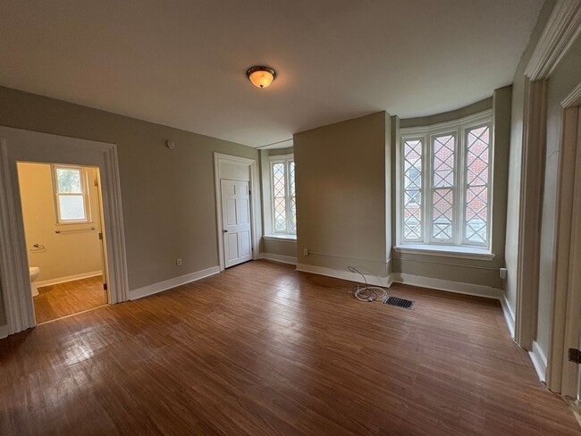 Building Photo - The Bryant House