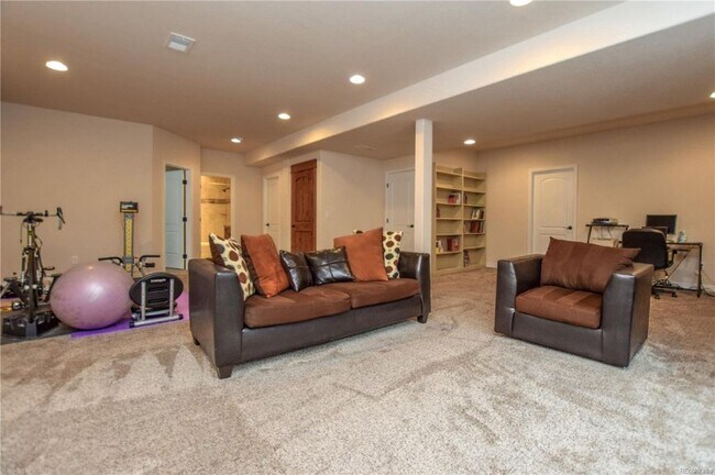 Building Photo - 3646 Como Ct