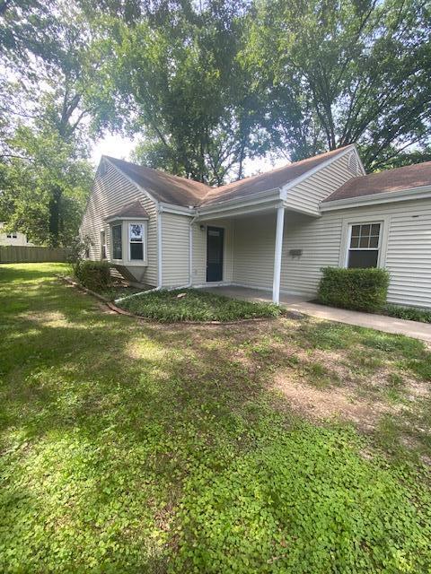 Building Photo - 311 Maplewood Dr