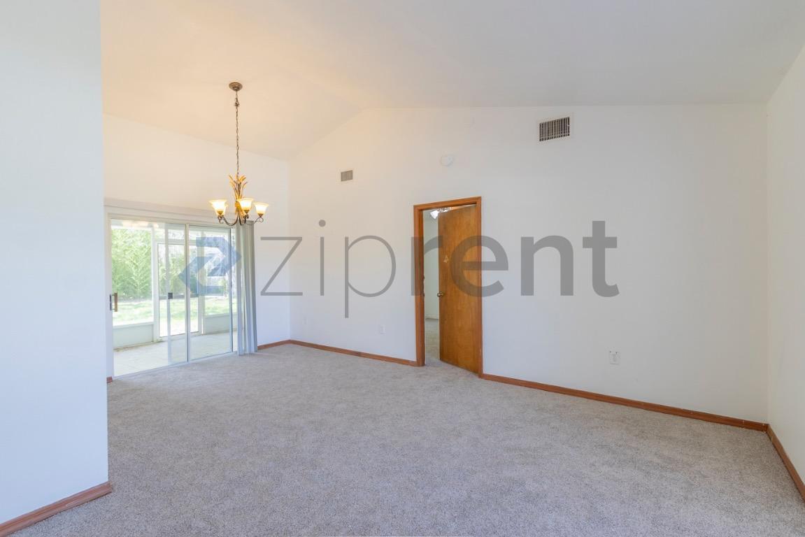 Building Photo - 7458 Carillon Ave