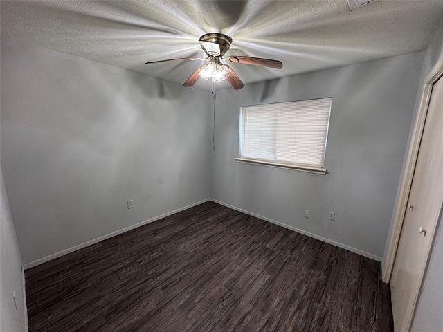 Building Photo - 513 Southlake Dr