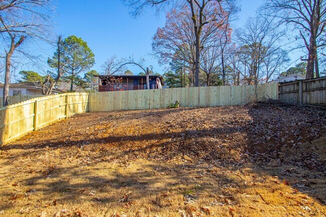 Building Photo - New Modern 3BR Home with Open Floor Plan & High-End Finishes in Little Rock!